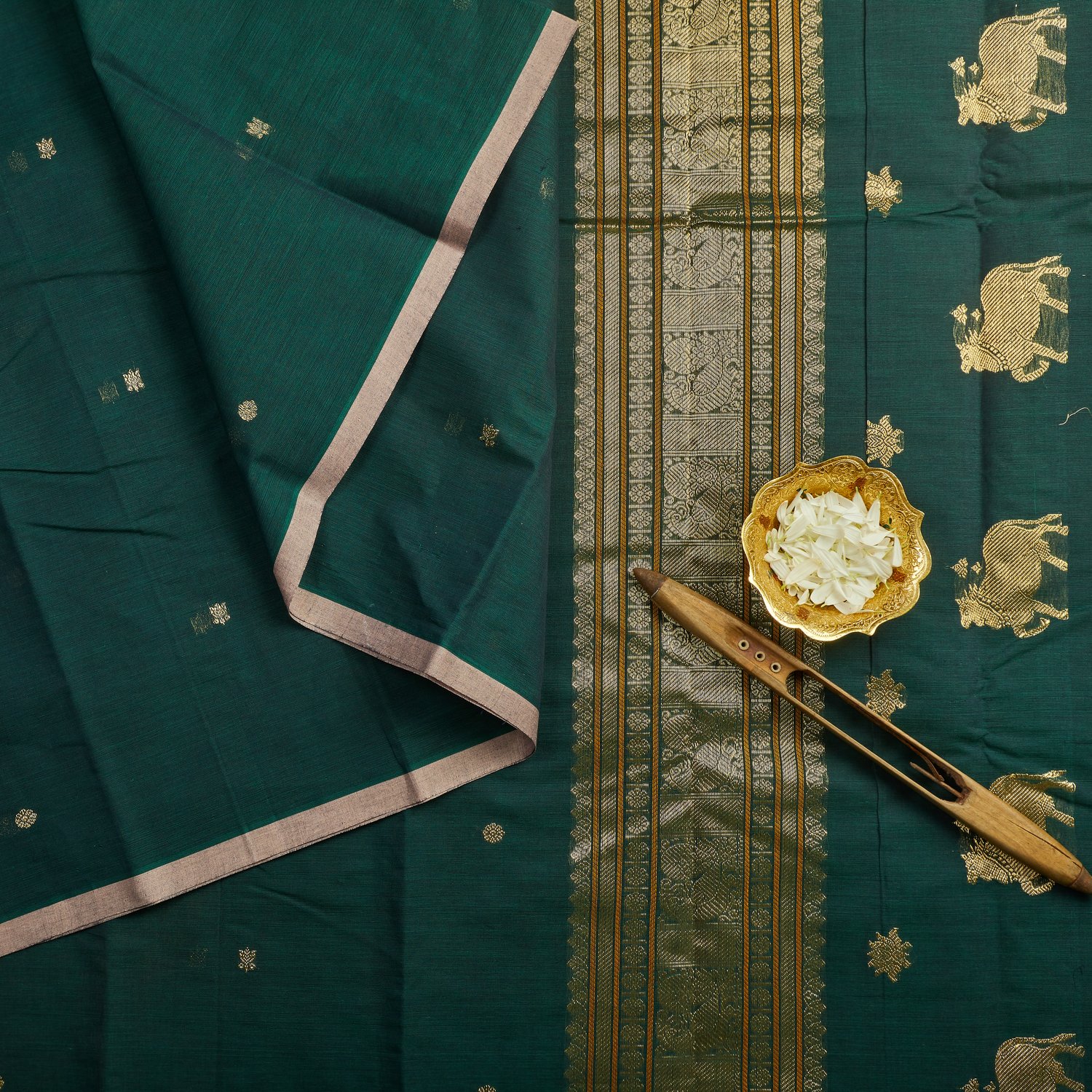 bottle-green-kanjivaram-rich-cotton-saree-with-gold-buttas Bottle Green Kanjivaram Rich Cotton Saree with Gold Buttas - Image 1
